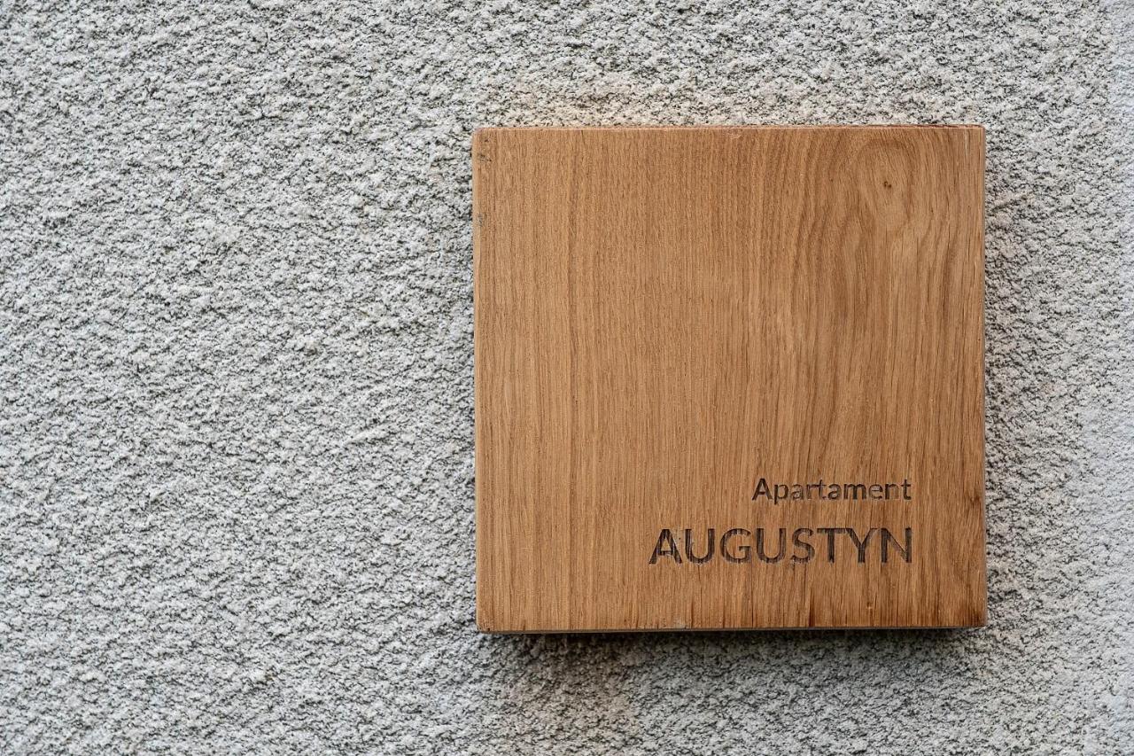 Augustyn *